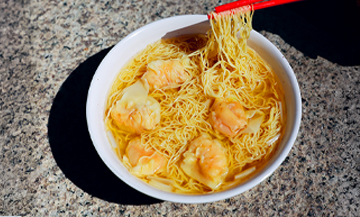 Une soupe wonton pour se croire à Hong Kong